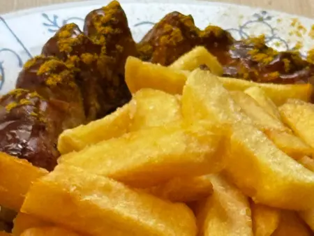 The Shakespeare · Pub · Currywurst & Pommes Mayo